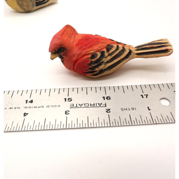 Vintage Faceted Red Acrylic Grape Cluster Faux Fruit Holiday Decor Pick 8" - Picture 2 of 6